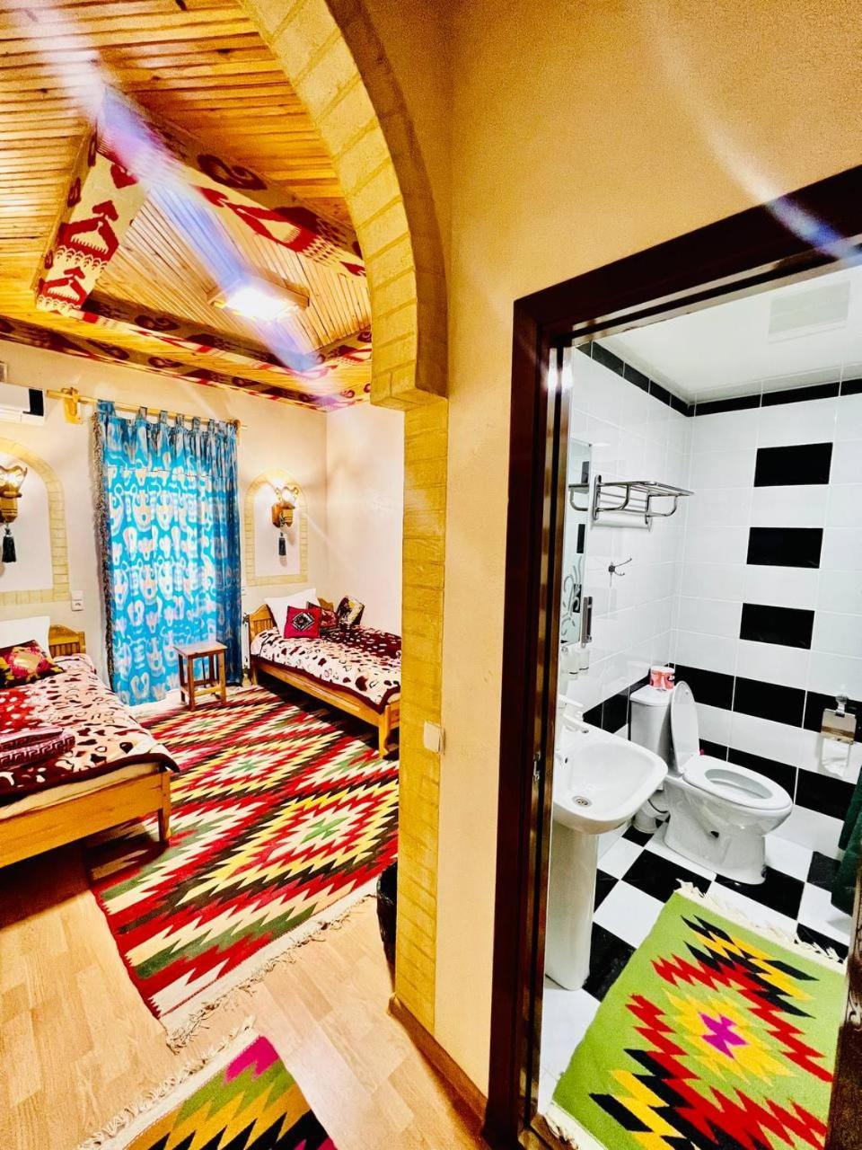 Zukhro Boutique Hotel Khiva Esterno foto